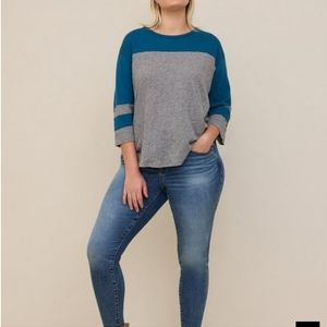 TORRID COTTON JERSEY LACE BACK COLORBLOCK VARSITY STRIPE TEE